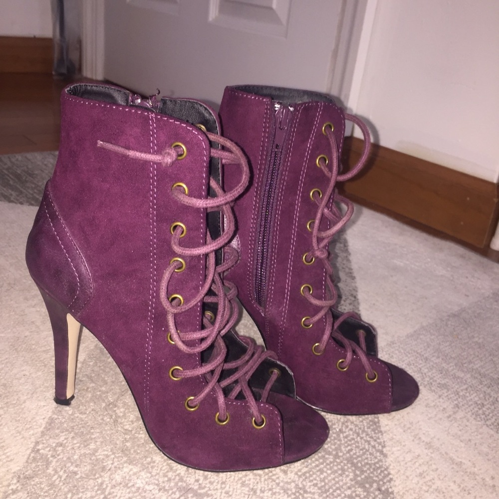 Dark dark purple lace up shoes